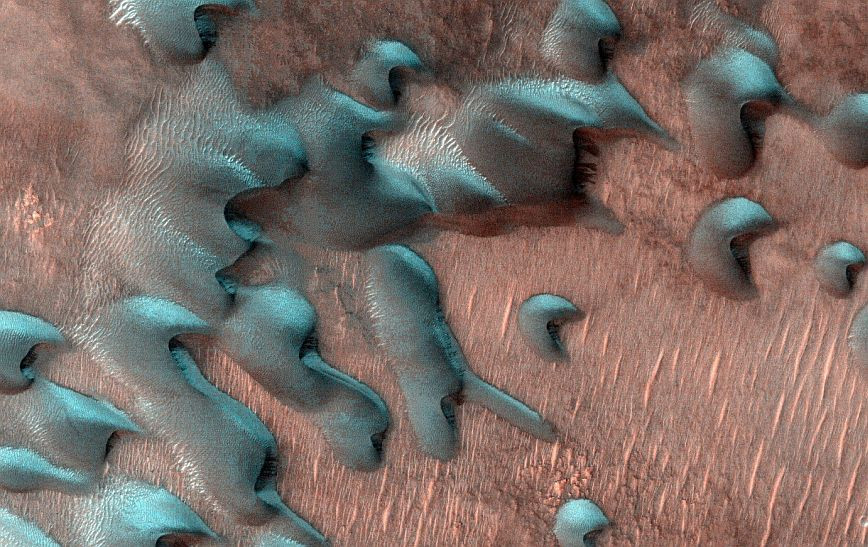 Mars: turns into a spooky winter wonderland – check out the photos and videos