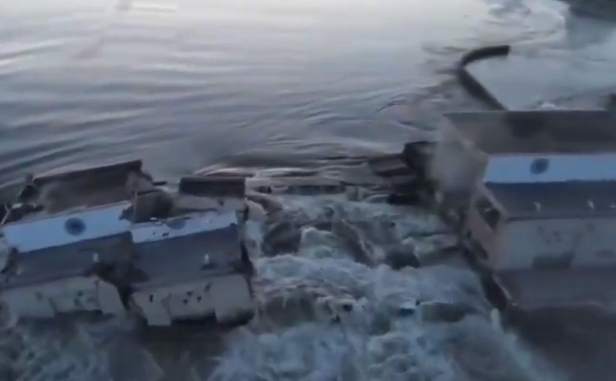 Zelensky: The explosion at the Nova Kakhovka dam was “homicide” – Convenes the National Security and Defense Council