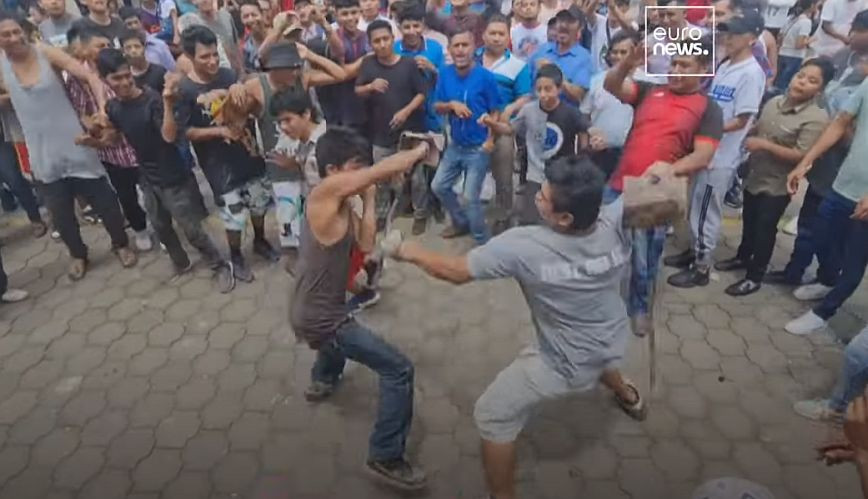 Incredible ritual in Nicaragua: Men whip each other with dried bull penises