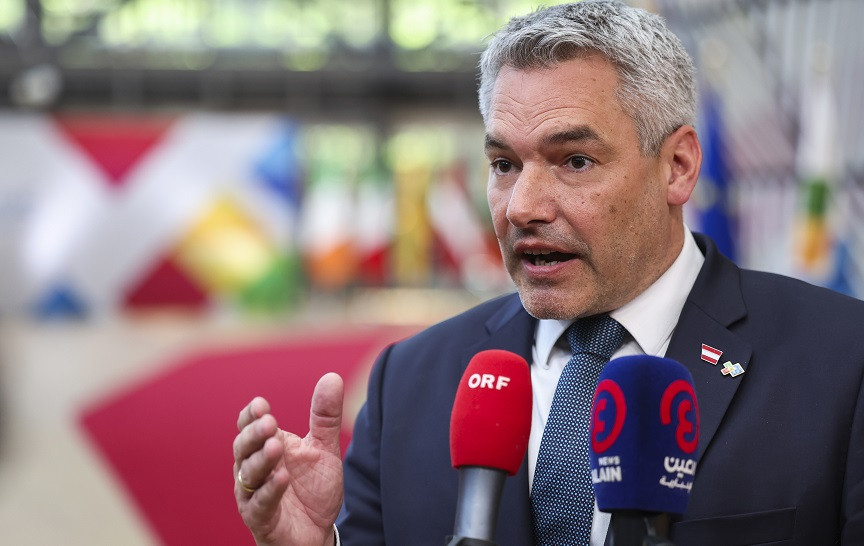 “Give your children fast food”, the Chancellor of Austria urged poor families and opened Aeolos’ wallet