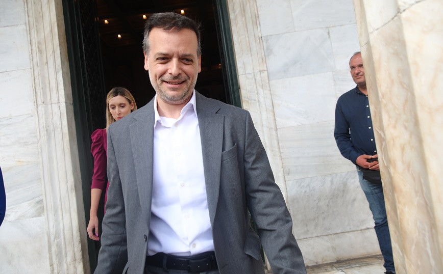 Ορκίζεται στην Κυψέλη ο νέος δήμαρχος Αθηναίων Χάρης Δούκας Newsbeast