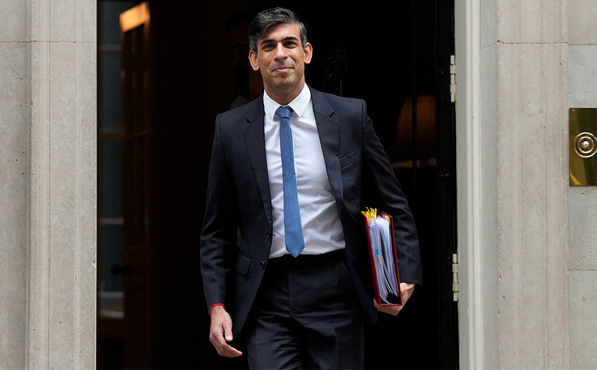London will announce new sanctions against the Houthis, Sunak said