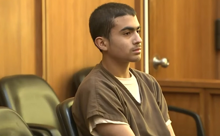 Horrific crime in the US: The moment a 13-year-old stands over his sleeping mother before murdering her with a knife