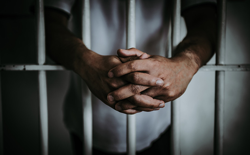 Ex-traveling tycoon ends up in prison – 'It's awesome behind bars, I recommend it'