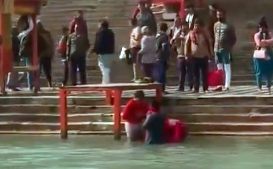 Five-year-old boy with terminal cancer drowns when family immerses him in Ganges for treatment