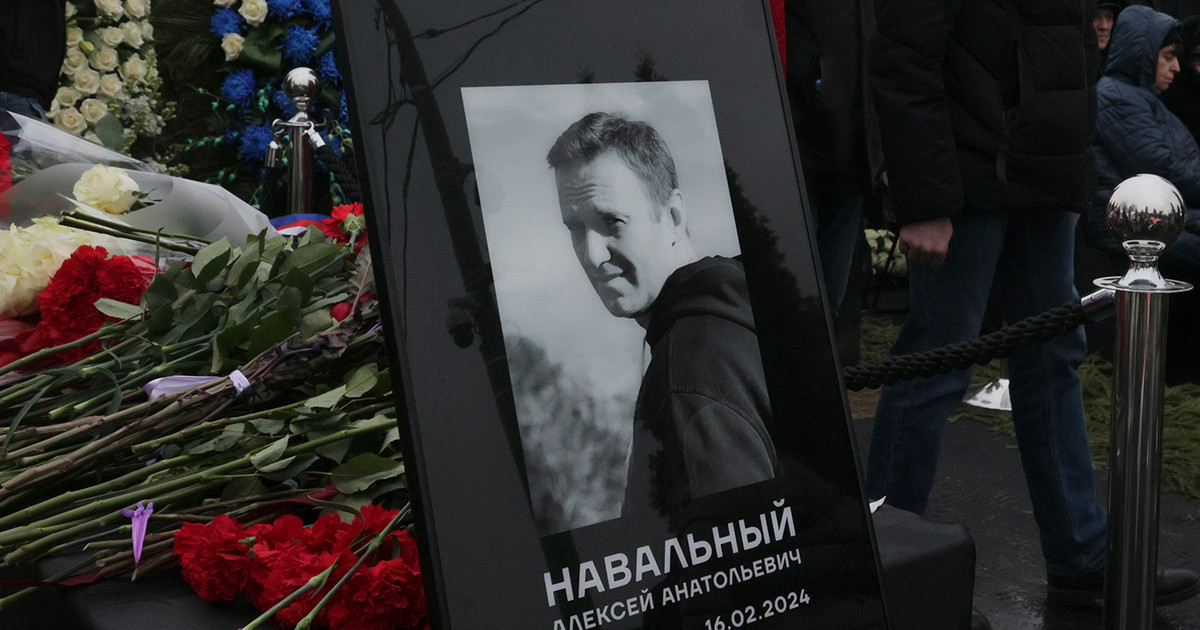 Suspension of priestly duties for three years was imposed on the priest who performed the memorial service of Alexei Navalny