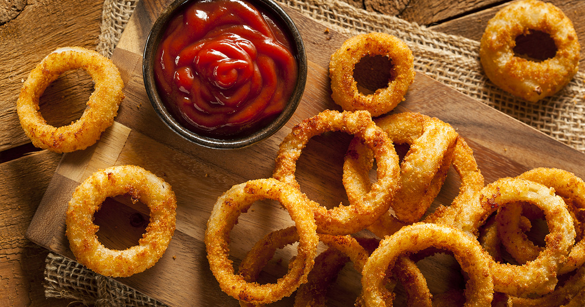 Υγιεινά και πεντανόστιμα onion rings στο air fryer