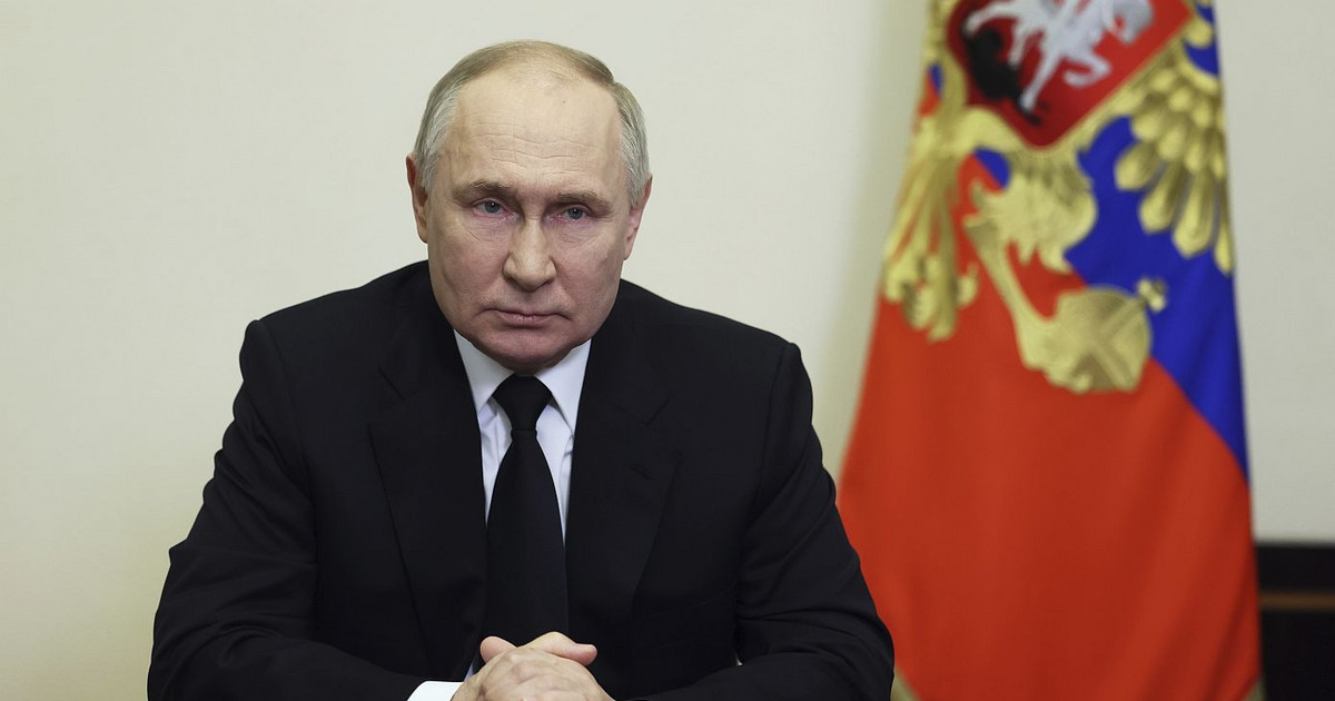 Putin does not currently plan to meet with the victims' families, the Kremlin says