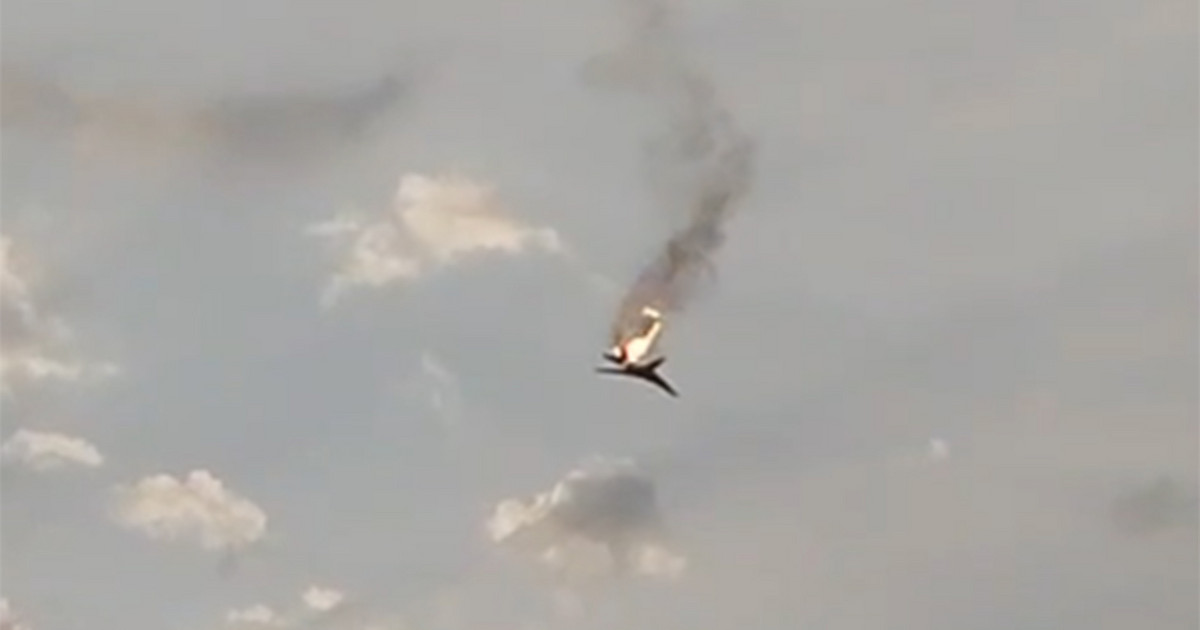 The video of the downing of the Russian Tupolev Tu-22M aircraft by the Ukrainians