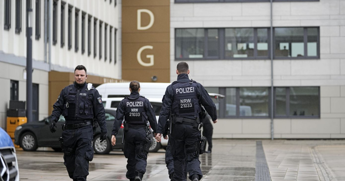 Three Germans arrested for spying for China