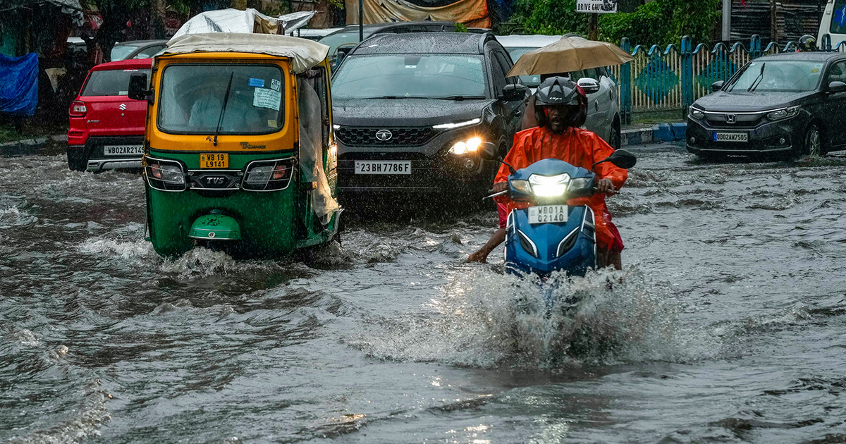 At least 15 people killed, 7 trapped in quarry collapse in India, due to torrential rains