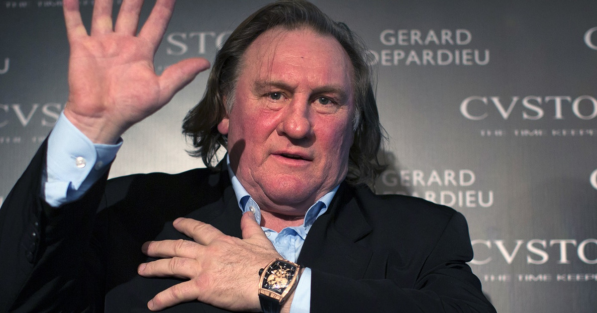 Gerard Depardieu punched the 'last of the paparazzi'