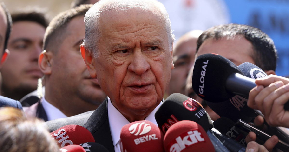 Bahtceli proposes parole for Ocalan if he asks PKK to lay down weapons