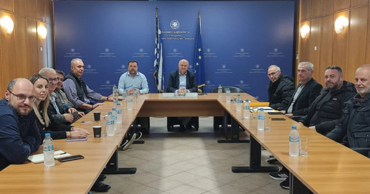 Τσιάρας στους αγρότες Καρδίτσας: Θα εξαντληθεί κάθε δυνατότητα για συνδεδεμένη ενίσχυση σε βάμβακι και καλαμπόκι