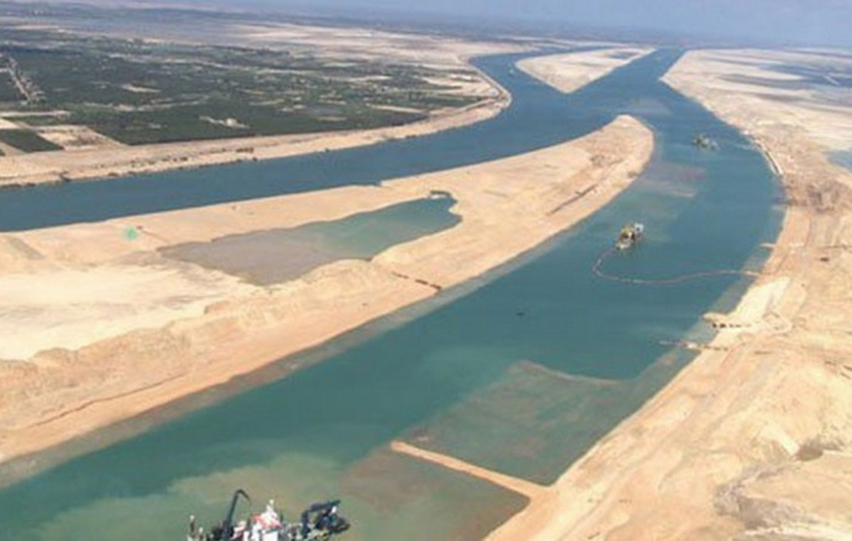 Cheaper 15% the passage of large containers Ships by the Suez Division Cheaper 15% the passage of large containers Ships by the Suez Division