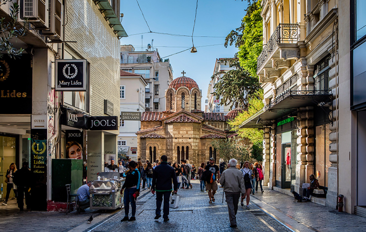 French newspaper La Croix: About 10,000 Israelis chose Greece as a new place of residence