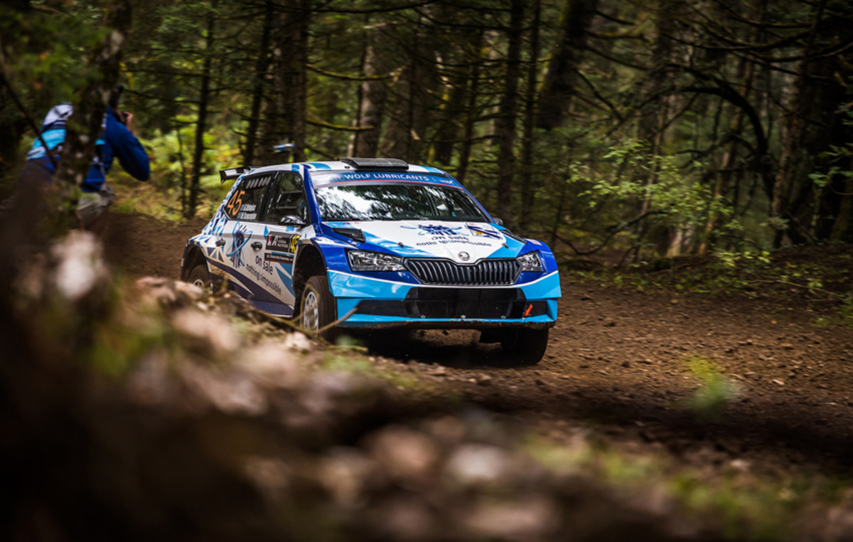 Two spectators dead from racing car exit in a rally race in France