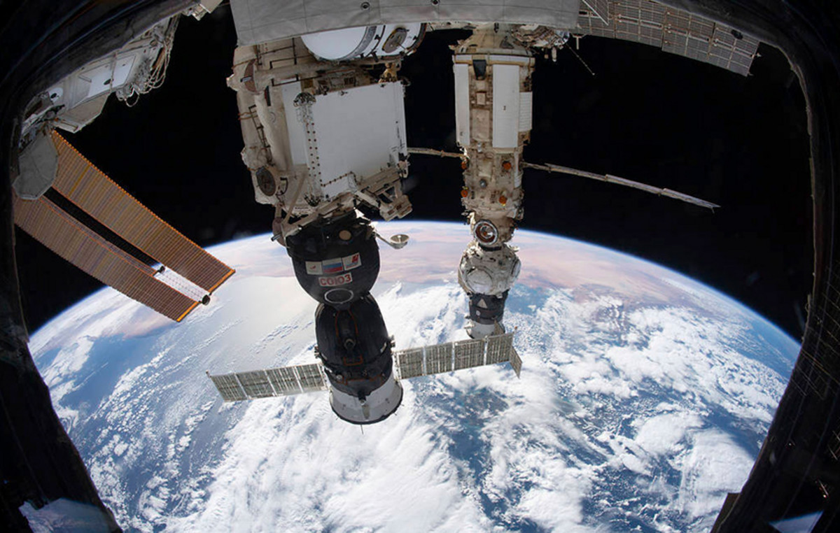 NASA brings space to Netflix – will broadcast live rocket launches and space walks