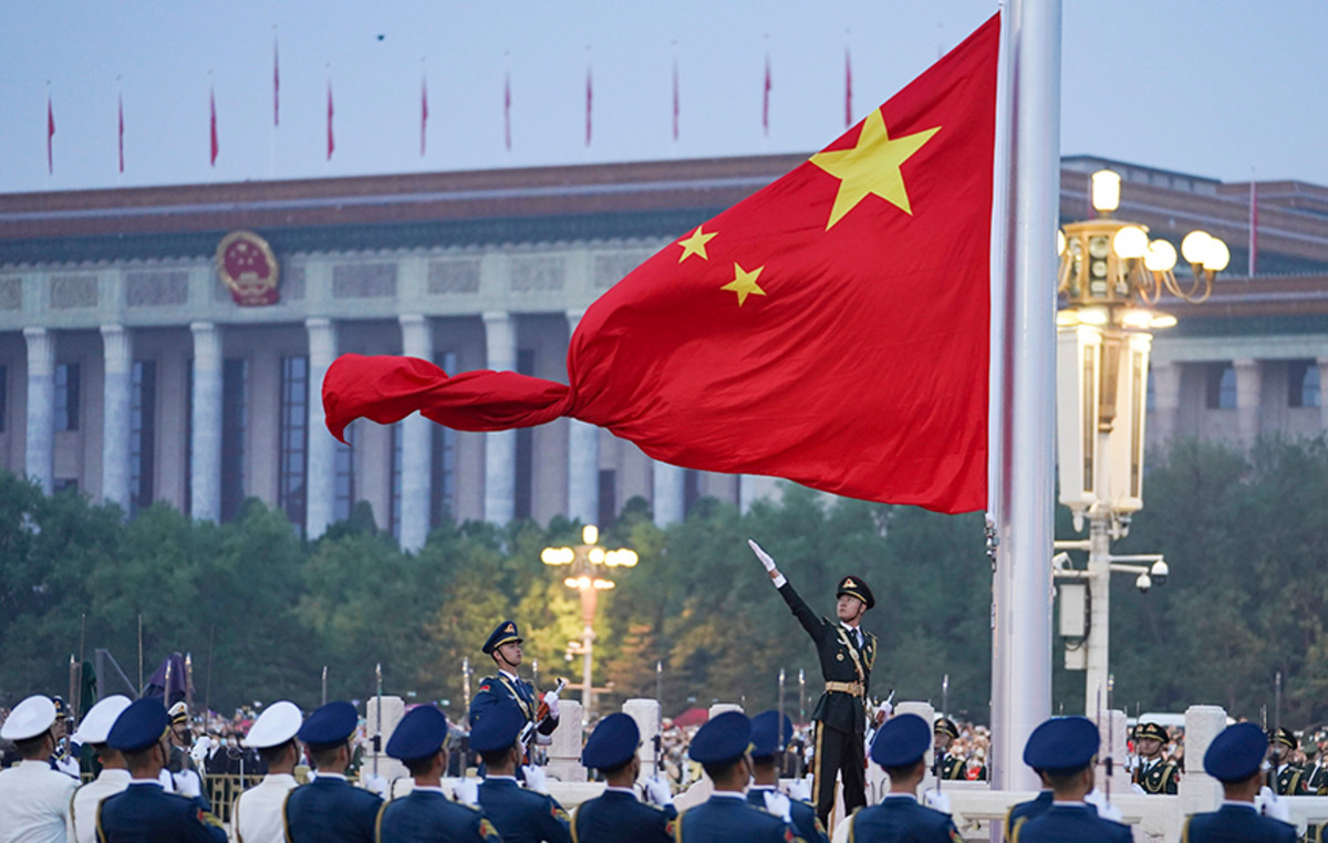 China accuses Trump of “pouring oil on fire”
