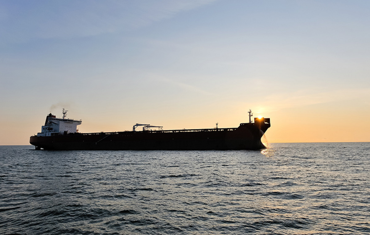 Iran caught a tanker for smuggling of 2 million liters of fuel