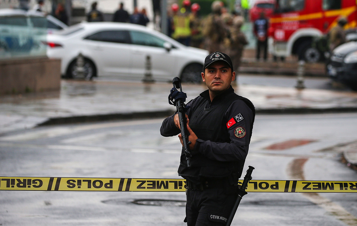 Arrest of another Chp Mayor in Istanbul