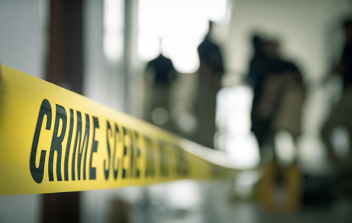 Car fell on citizens on a bus stop in Israel: Eight people injured – a manhunt for driver