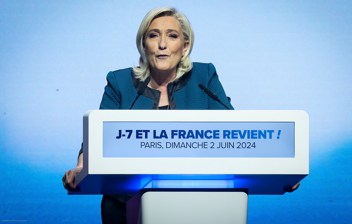 Political controversy in France over air conditioners as the heat scans the country