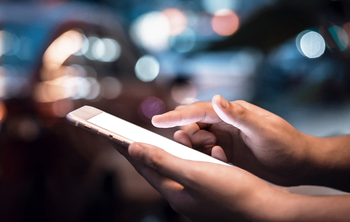 FBI issues an emergency warning to 150 million iPhone users: Delete this message once you receive it