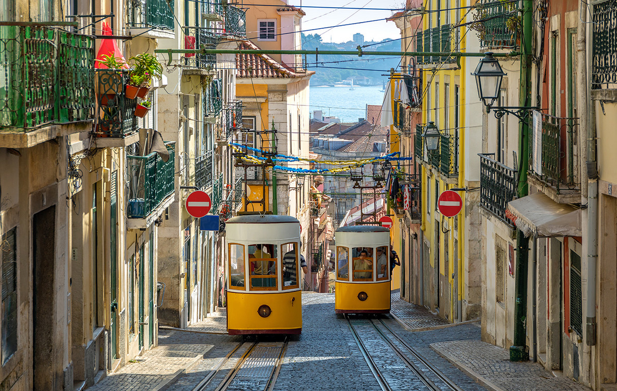 The top three reasons for moving Europe’s citizens – Urbanization vs Return to nature