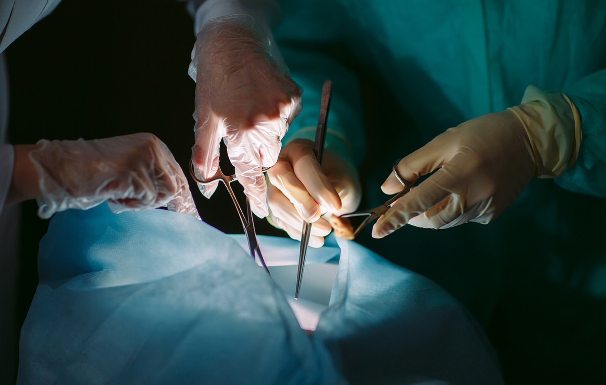 Amputantized patient foot without permission for macabre report but was only punished with a fine