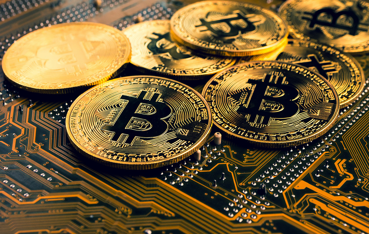 Former convict made almost 470,000 bitcoin, worth 40m euros, to the Czech Justice Ministry of Justice