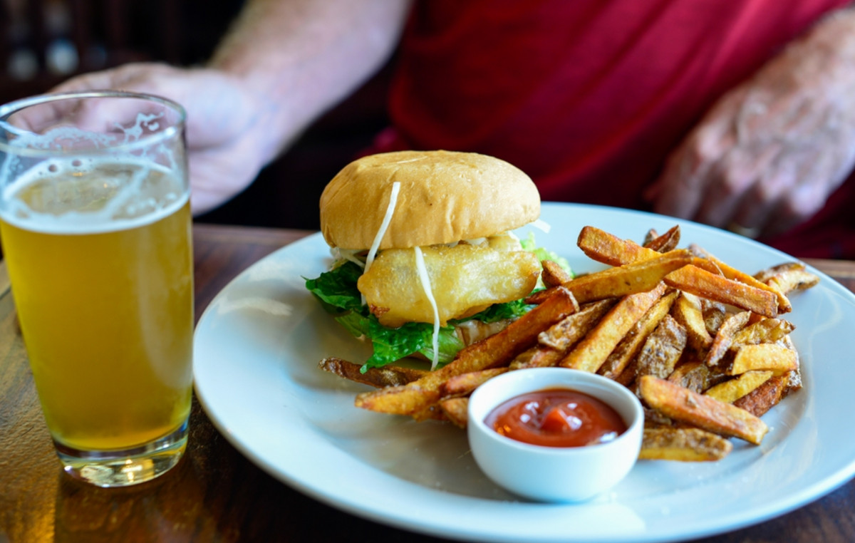Five minutes of exposure of children to rough food ads lead to increased calorie consumption Five minutes of exposure of children to rough food ads lead to increased calorie consumption