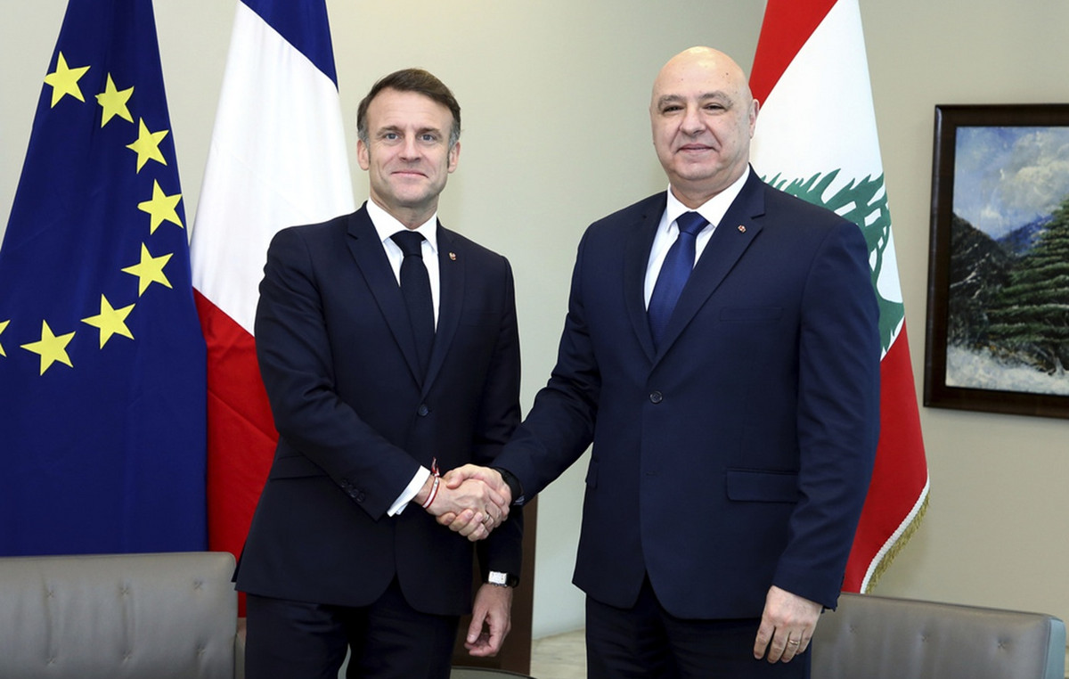 In France the president of Lebanon – Joseph Aun will meet with Macron on March 28