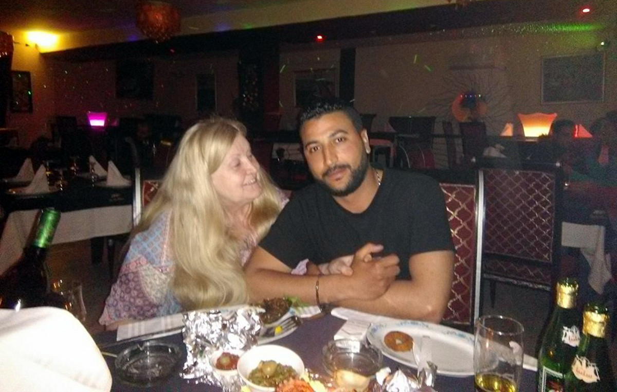 Grandmother 74 reveals: “I don’t regret that my boy is 34 years younger than me”