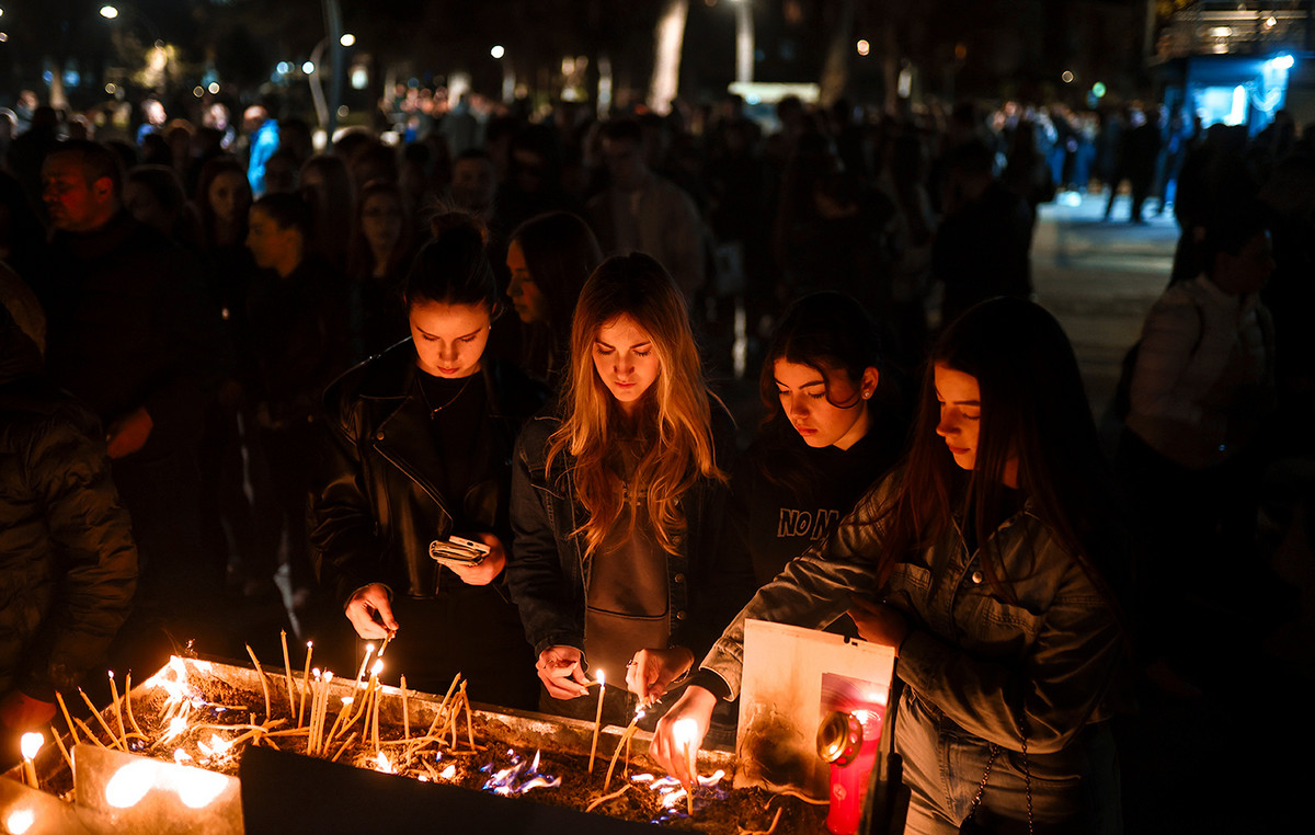 Mourning and rage for the death of 59 people in Northern Macedonia – over 20 injured will be transferred to Greece if needed