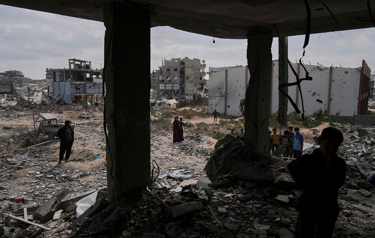 Celebrities ask Britain to stop weapon sales in Israel