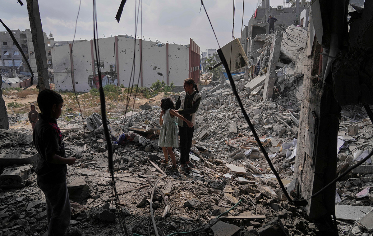 Talks between Hamas and USA to provide humanitarian aid to Gaza, according to a Palestinian official