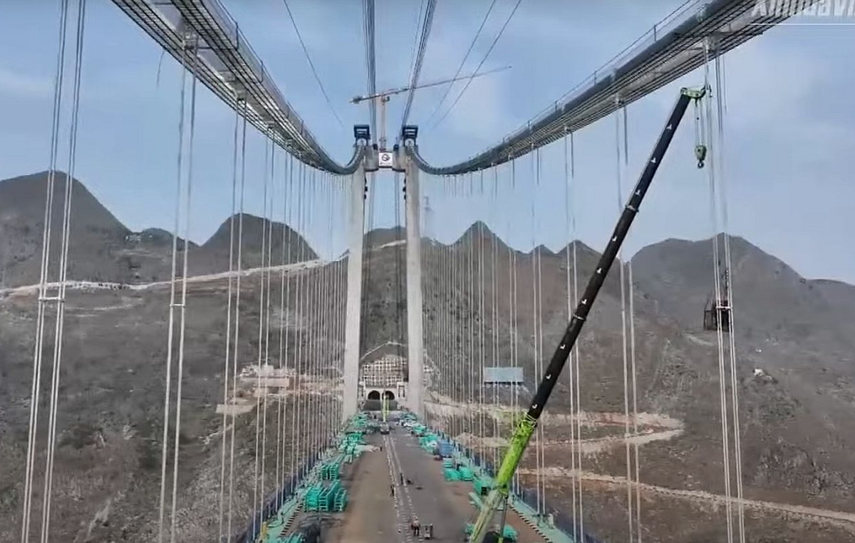 China is getting ready to launch the world’s new highest bridge – Watch video