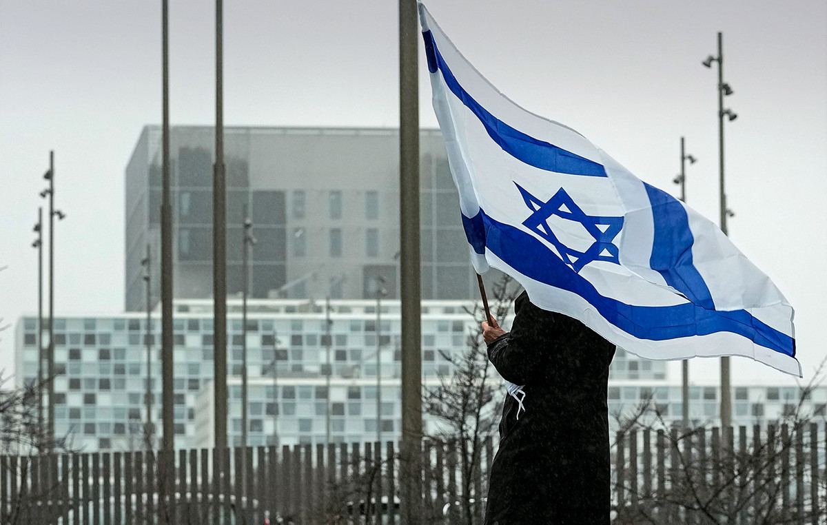 Israel intercepted a rocket launched by Yemen