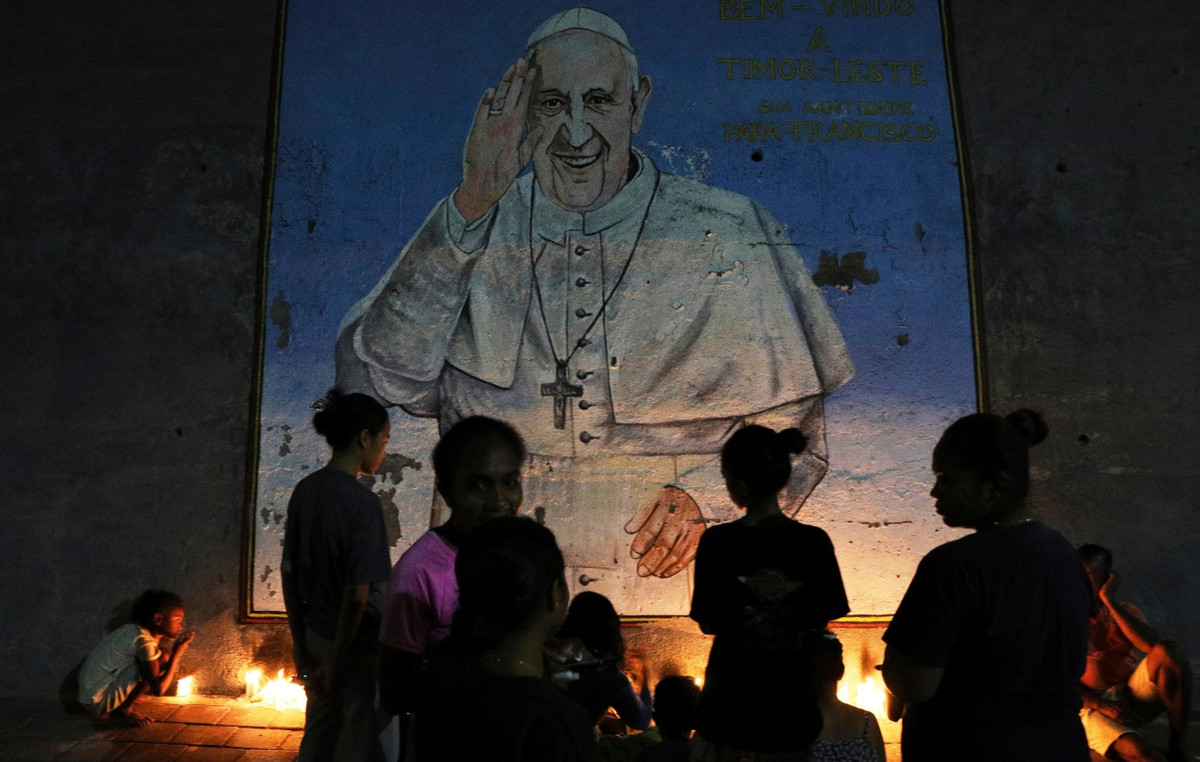 Sadness and mourning all over the world for the death of Pope Francis