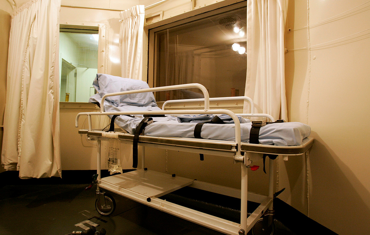 He was executed a 62 -year -old murder for the murder of his partner and her three minor children