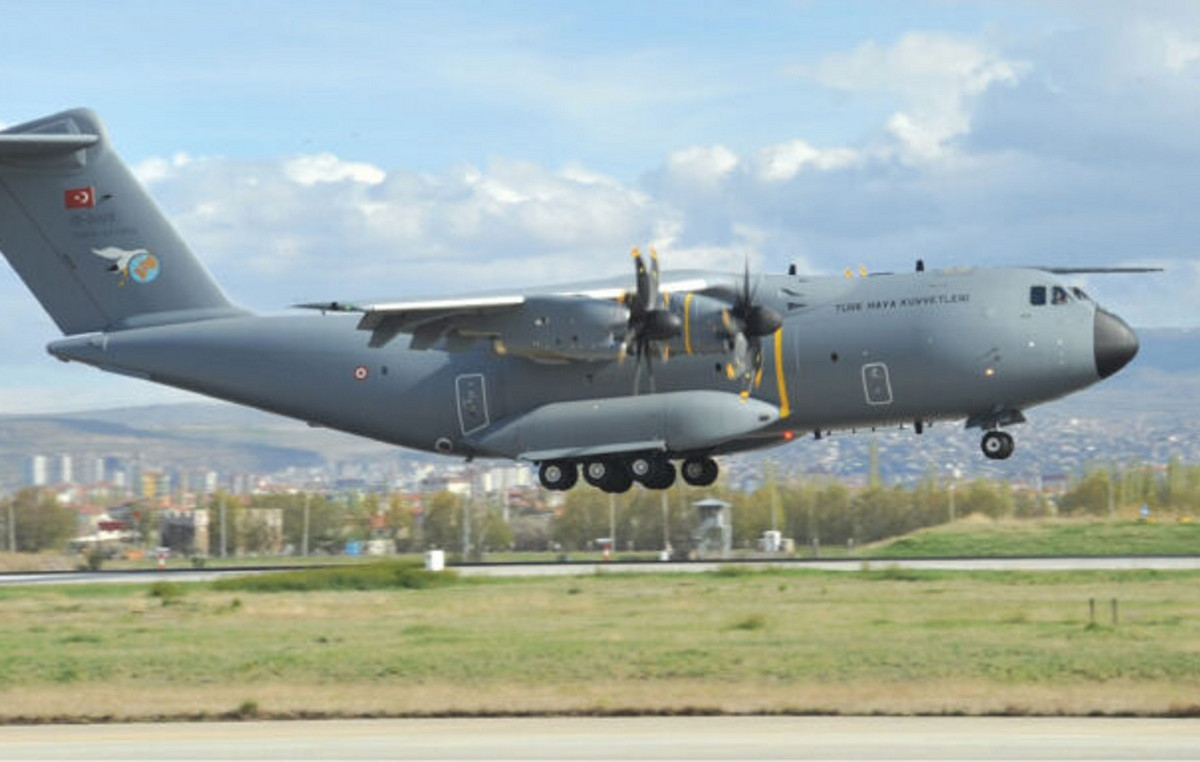 Ankara denies that he sent six aircraft with defensive material to Pakistan
