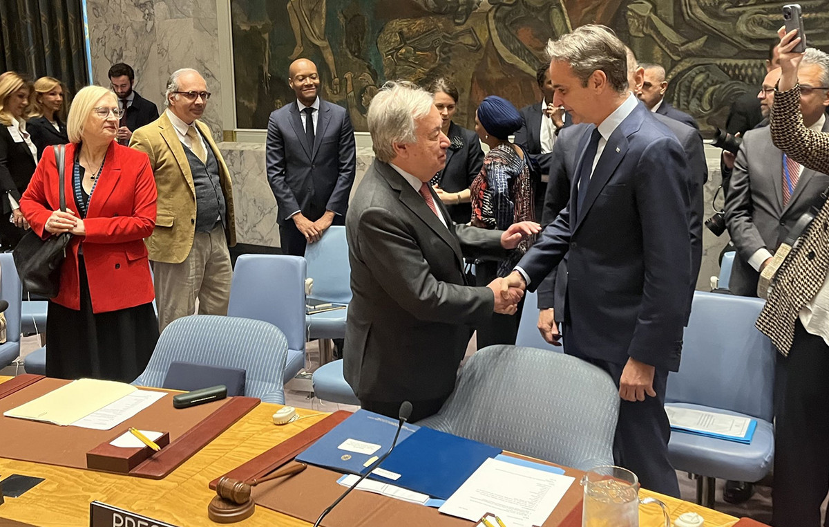 Guterres – Mitsotakis Meeting: The Prime Minister welcomed his efforts to restart talks on Cyprus