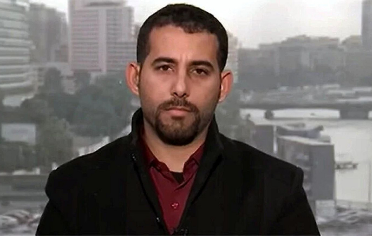 Palestinian poet wins Pulitzer: They separated me from my family, hit me, interrogated me