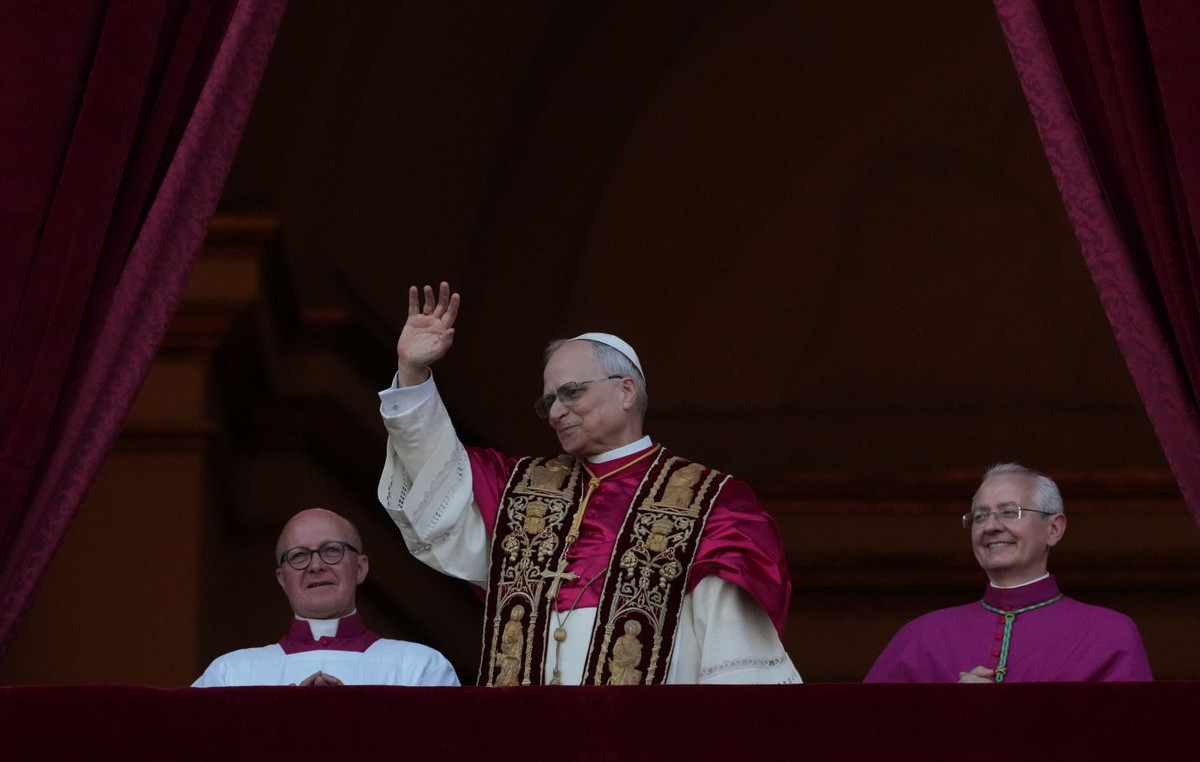 The first American Pope is causing a storm in the US – because they accuse him of being a “Marxist”