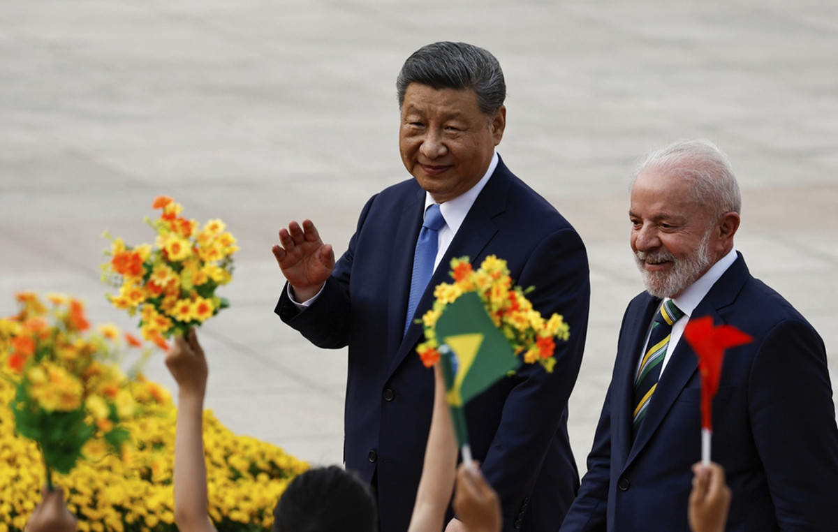 Bi and Lula met in Beijing and agreed to protect free trade