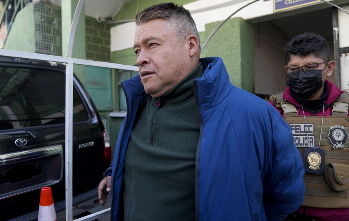 Bolivia: Former General is accused of “terrorism” and “uprising” after the failed coup Bolivia: Former General is accused of “terrorism” and “uprising” after the failed coup