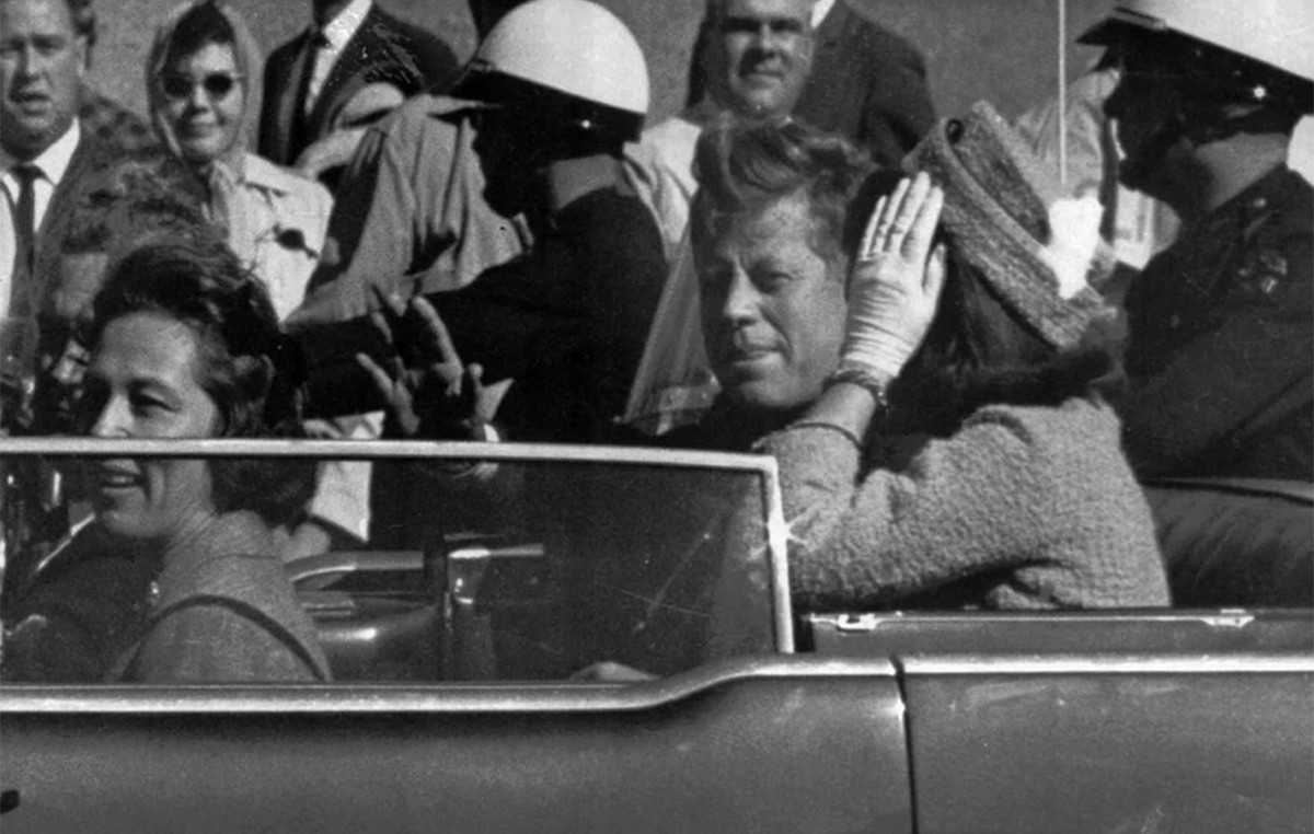 “Bomb” for Kennedy’s murder by a doctor who was asked to save him: “He received 4 bullets, Oswald was not alone”