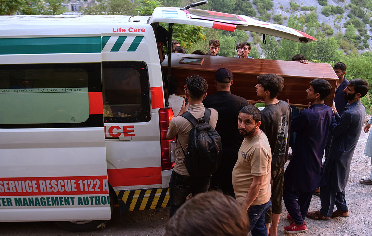 Pakistan: Dead four officials in an Islamic State attack