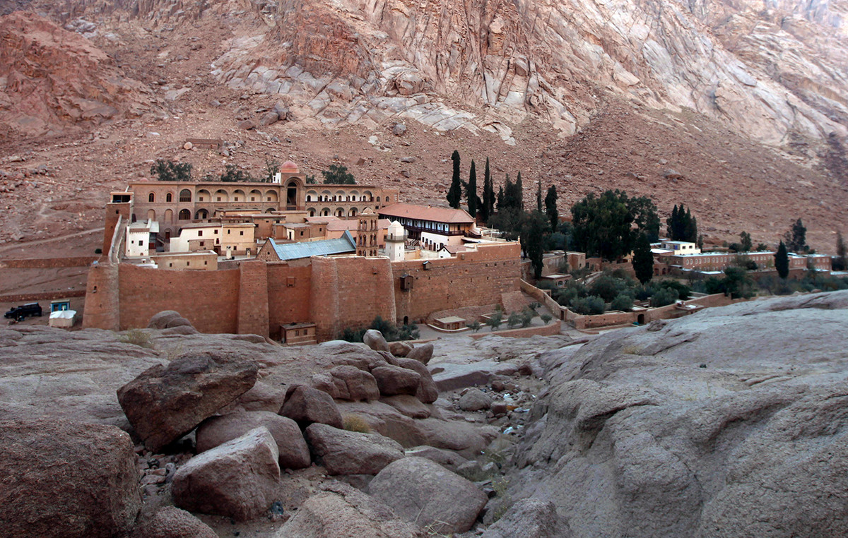 New Crisis in Sinai Monastery – persecuted monks are trying to get into the monastery again New Crisis in Sinai Monastery – persecuted monks are trying to get into the monastery again